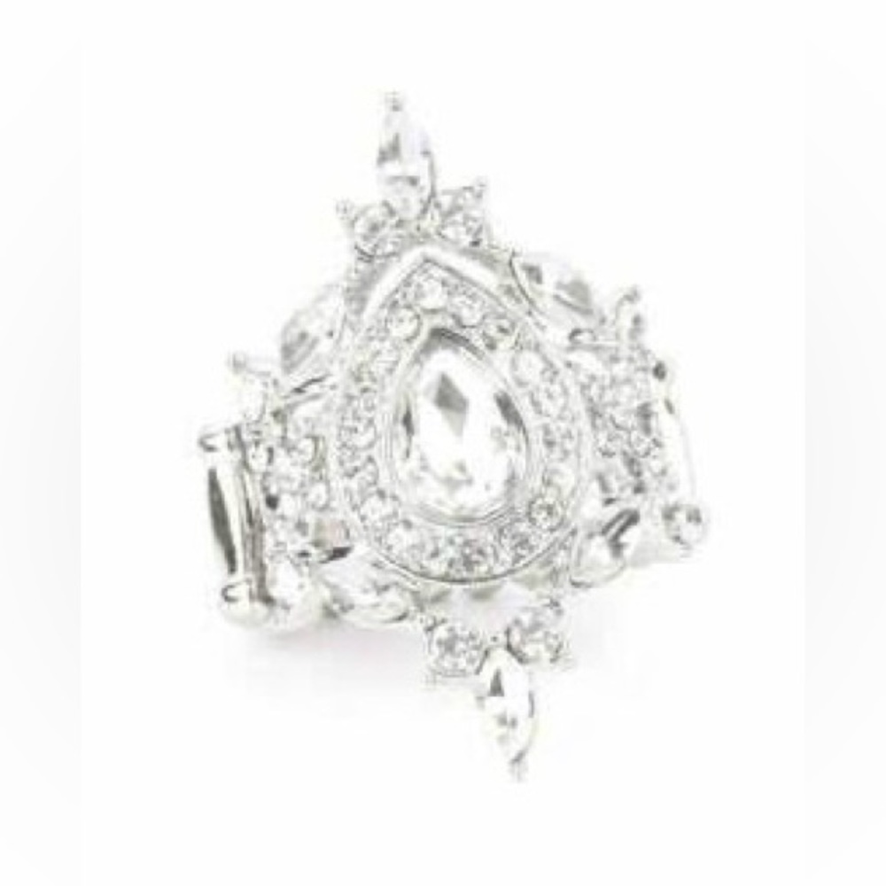❣️White Rhinestone ring❣️*